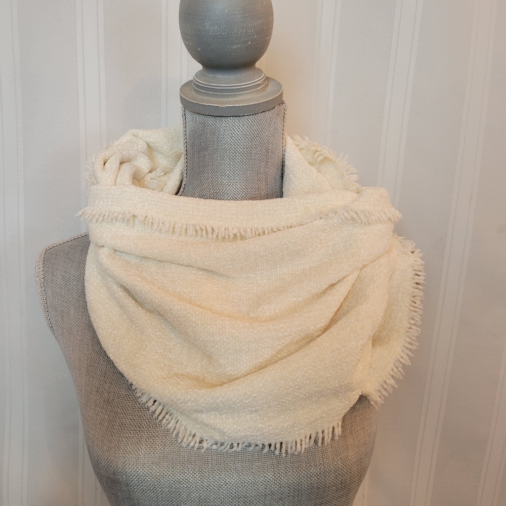 Charter Club Woman's  Ivory Infinity Scarf Soft Chenille, NWT